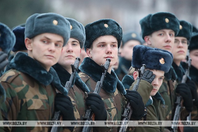 Мінабароны Беларусі: сваякі і блізкія змогуць прыехаць на прысягу 