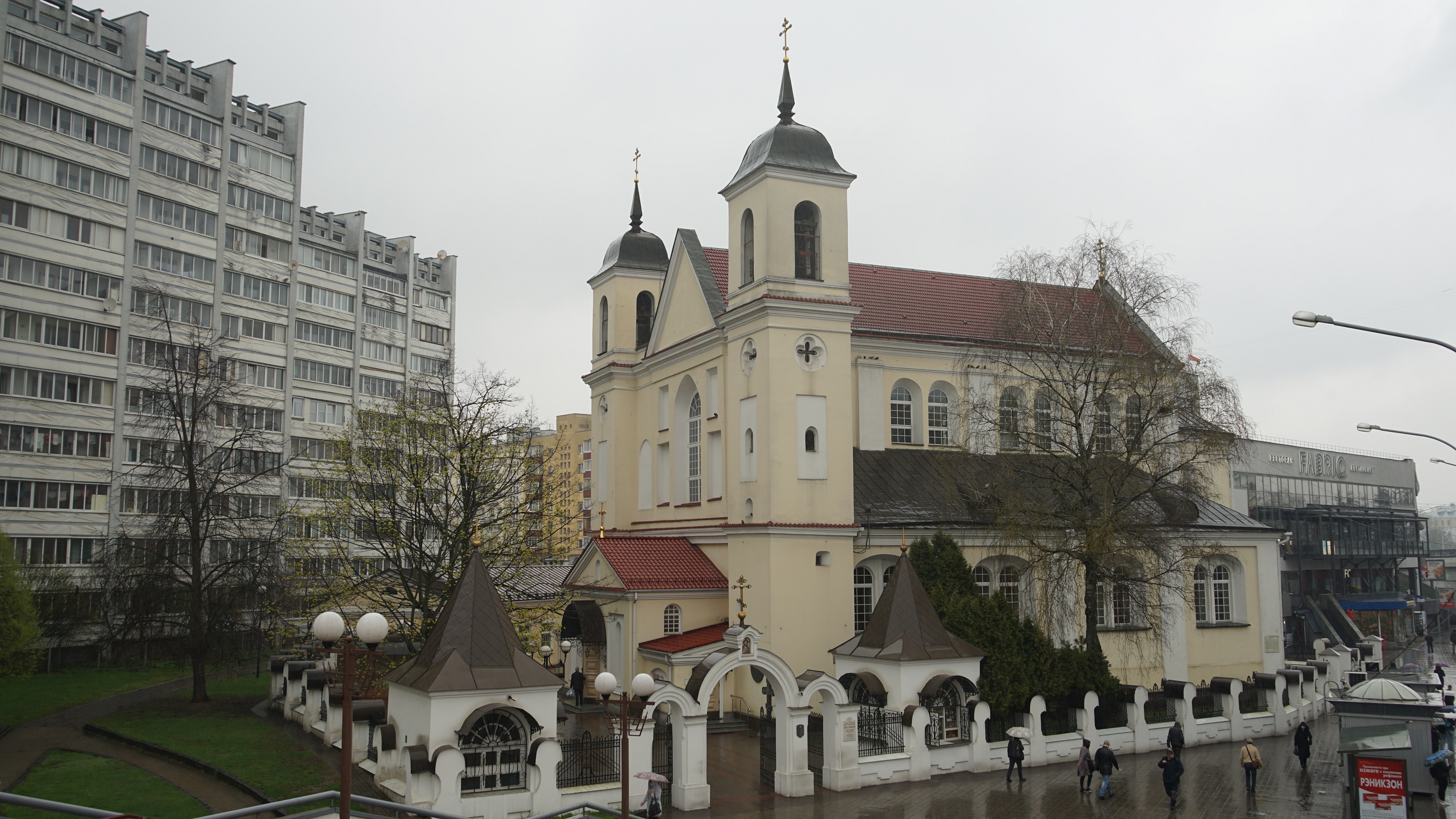 Горад Сонца як горад кантрастаў: самыя арыгінальныя жылыя дамы Мінска