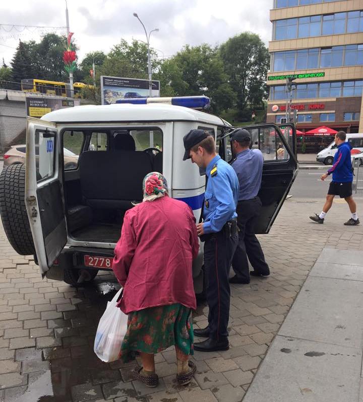 Бабуля, якая скрала ў краме некалькі булачак, не будзе плаціць штраф