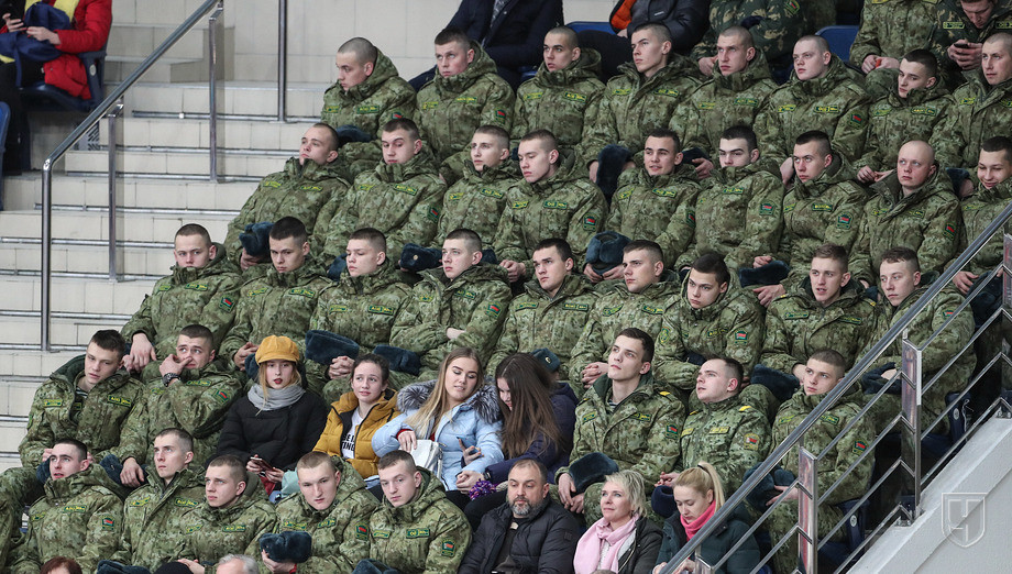 Расійскія сцягі на "Мінск-Арэне" (фотафакт)