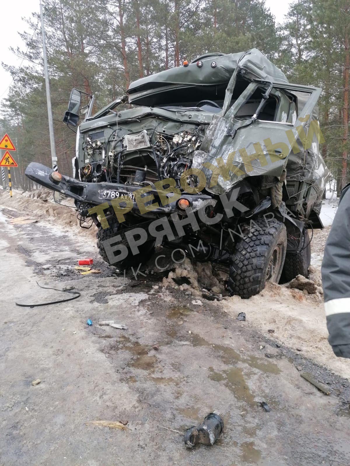 Расійскія вайскоўцы каля мяжы з Беларуссю трапілі пад грузавік з бульбай