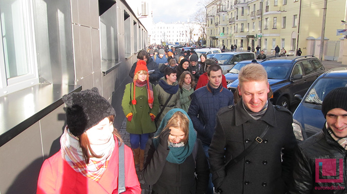 Некалькі дзясяткаў студэнтаў БДУ "паклікалі рэктара на дыван"