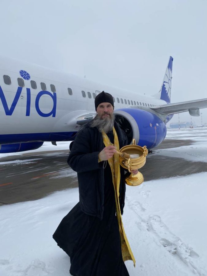 Мітрапаліт Веніямін пасвянціў самалёты "Белавія"