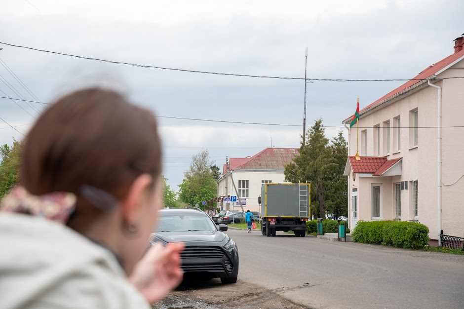 “Тры апазіцыянеры, два чыноўнікі”: Слуцк, Аліна Нагорная і хлеб “Бульбаш”