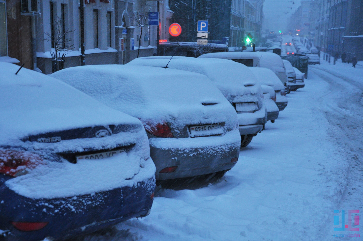 Мінск засыпала снегам (фотарэпартаж)