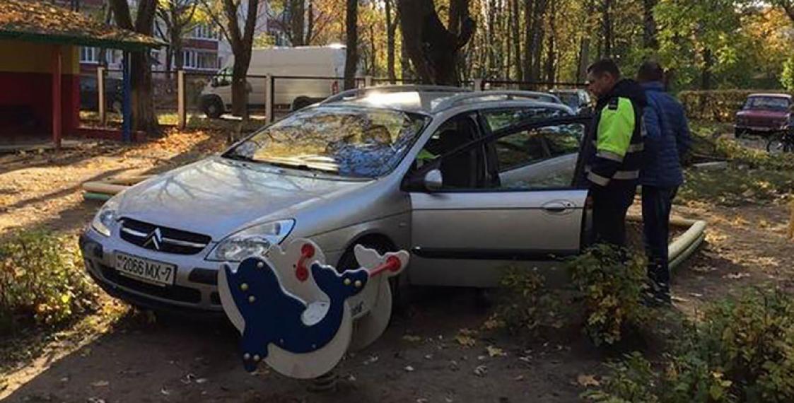 У крыві кіроўцы, які знёс плот у дзіцячым садку, выявілі 2,7 праміле алкаголя