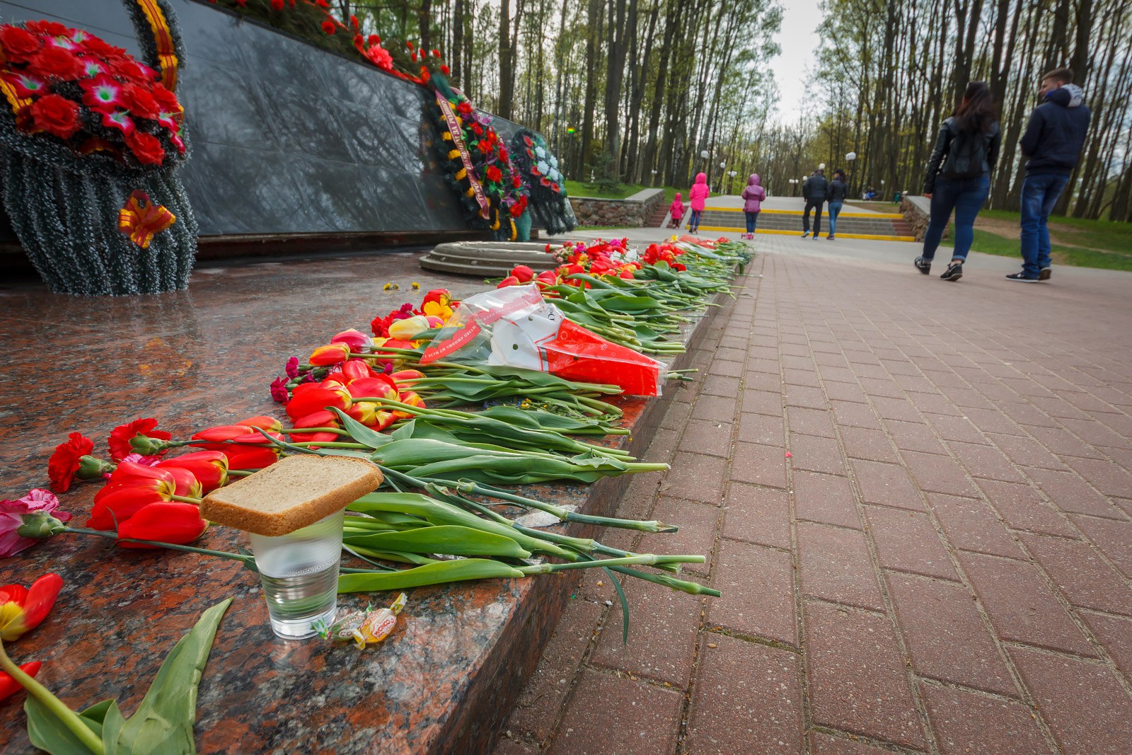 "У іх, можа, ярчэй свеціць". Колькі каштуе Вечны агонь у беларускіх гарадах