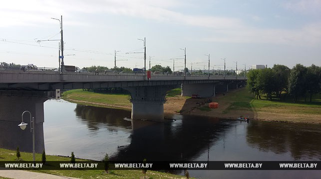 Жыхар Магілёва прайграўся ў казіно і спрабаваў саскочыць з моста ў Дняпро