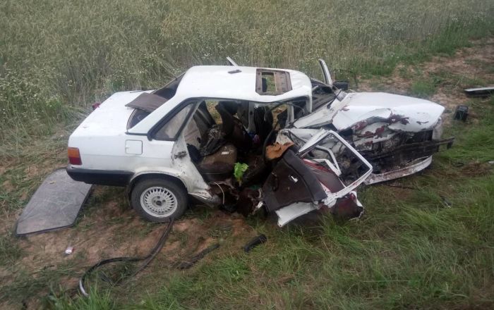 Пад Полацкам у жудаснай аварыі загінулі 4 чалавекі, у тым ліку дзіця