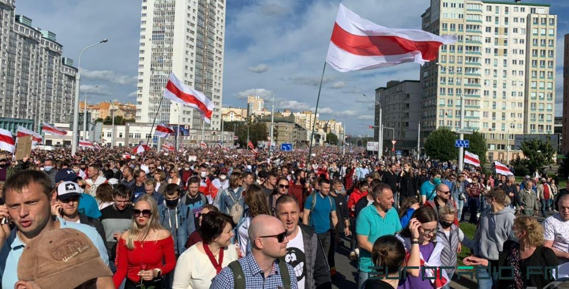 Класкоўскі: “Лукашэнка цягне з транзітам улады, не хоча змяншаць паўнамоцтвы”