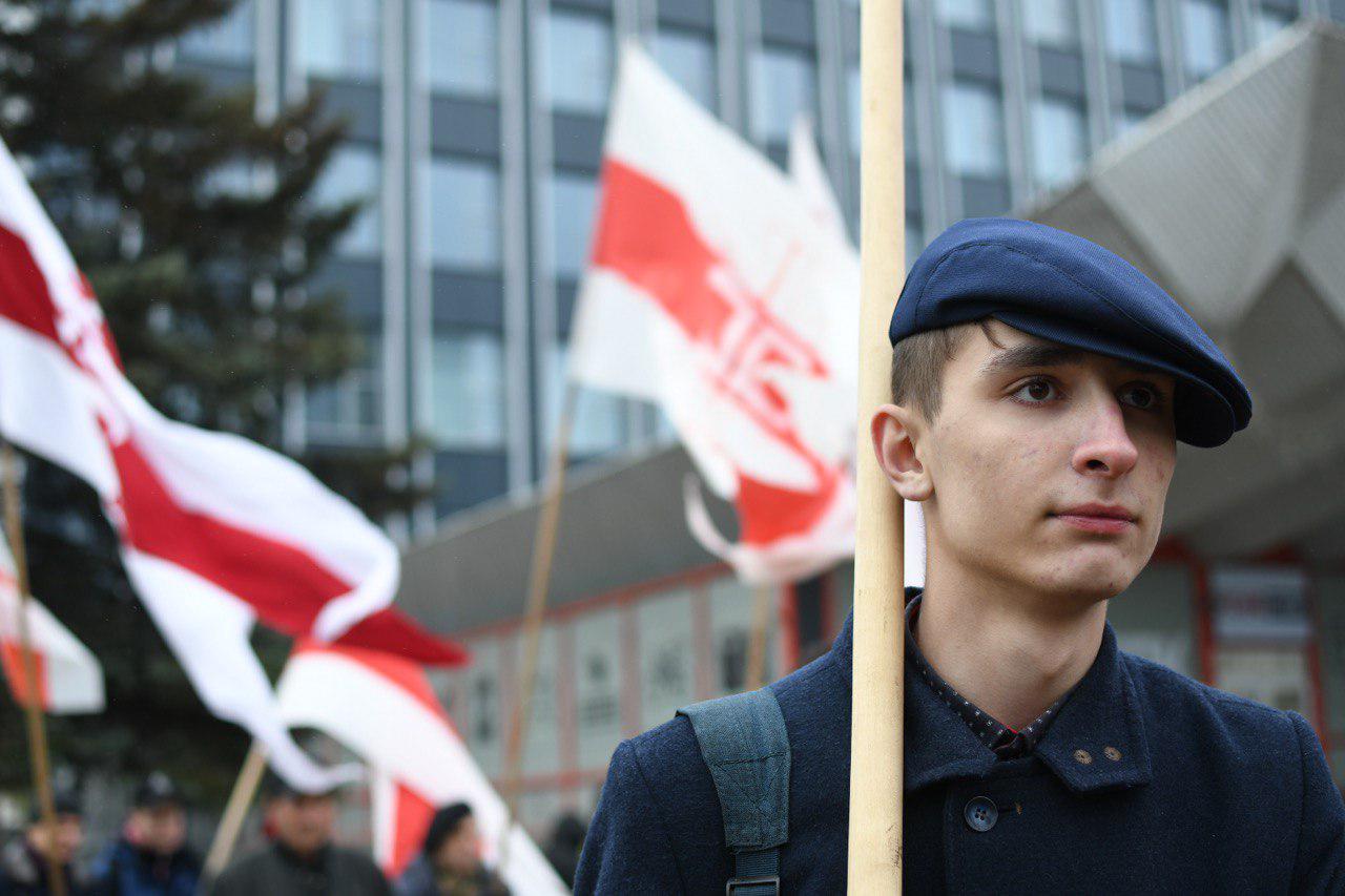 Прыгожыя людзі: хто ідзе шэсцем на Дзяды ў Мінску