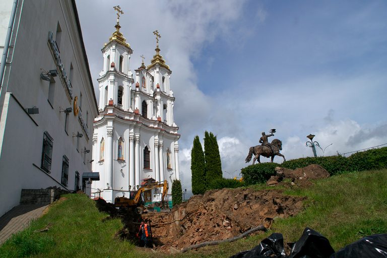 В центре Витебска рабочие откопали что-то интересное