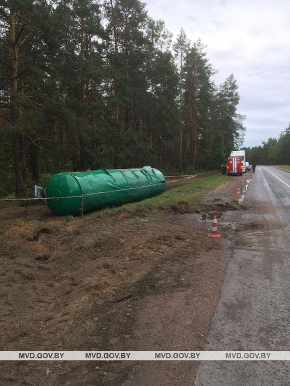 Украінскі цягач згубіў у Беларусі цыстэрну са звадкаваным газам