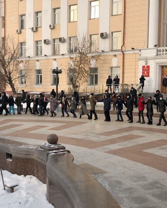 На митингах за Навального полиция России работает по "белорусскому сценарию"