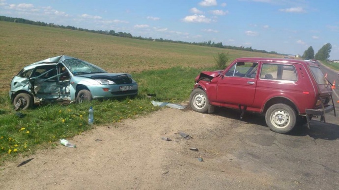 У аўтааварыі ў Сенненскім раёне загінула 17-гадовая дзяўчына