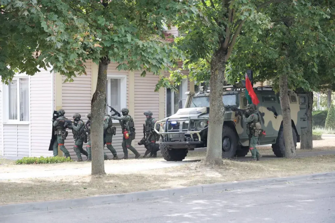 У Століне сілавікі трэніраваліся не дапусціць прарыву ў горад "праціўніка"