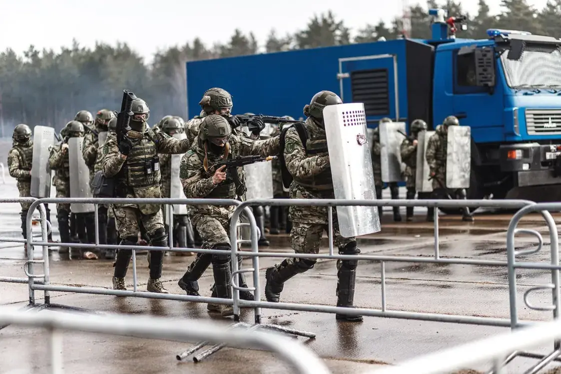 Унутраныя войскі трэніраваліся змагацца з "масавымі беспарадкамі" ў Мінску