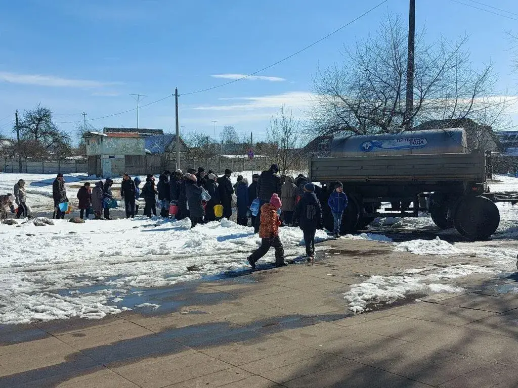 У Барысаве стаяць чэргі да цыстэрнаў з вадой