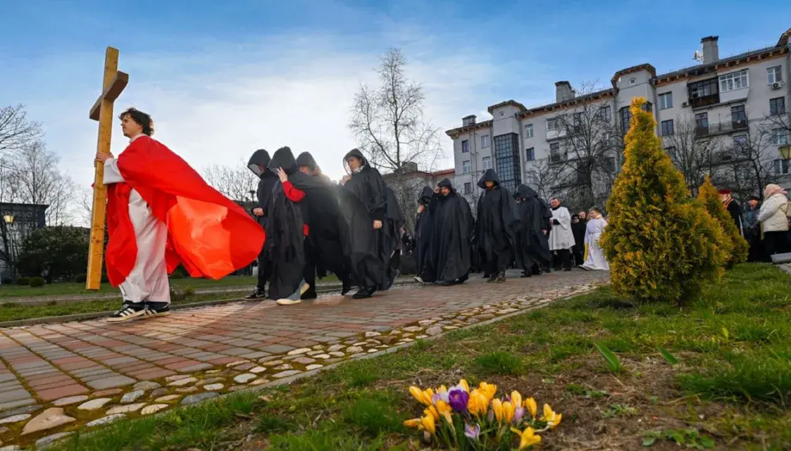 У Беларусі прайшлі крыжовыя шляхі