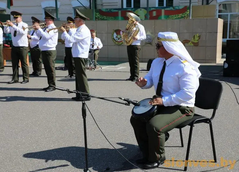 Слонімскія гвардзейцы часова сталі "арабамі"