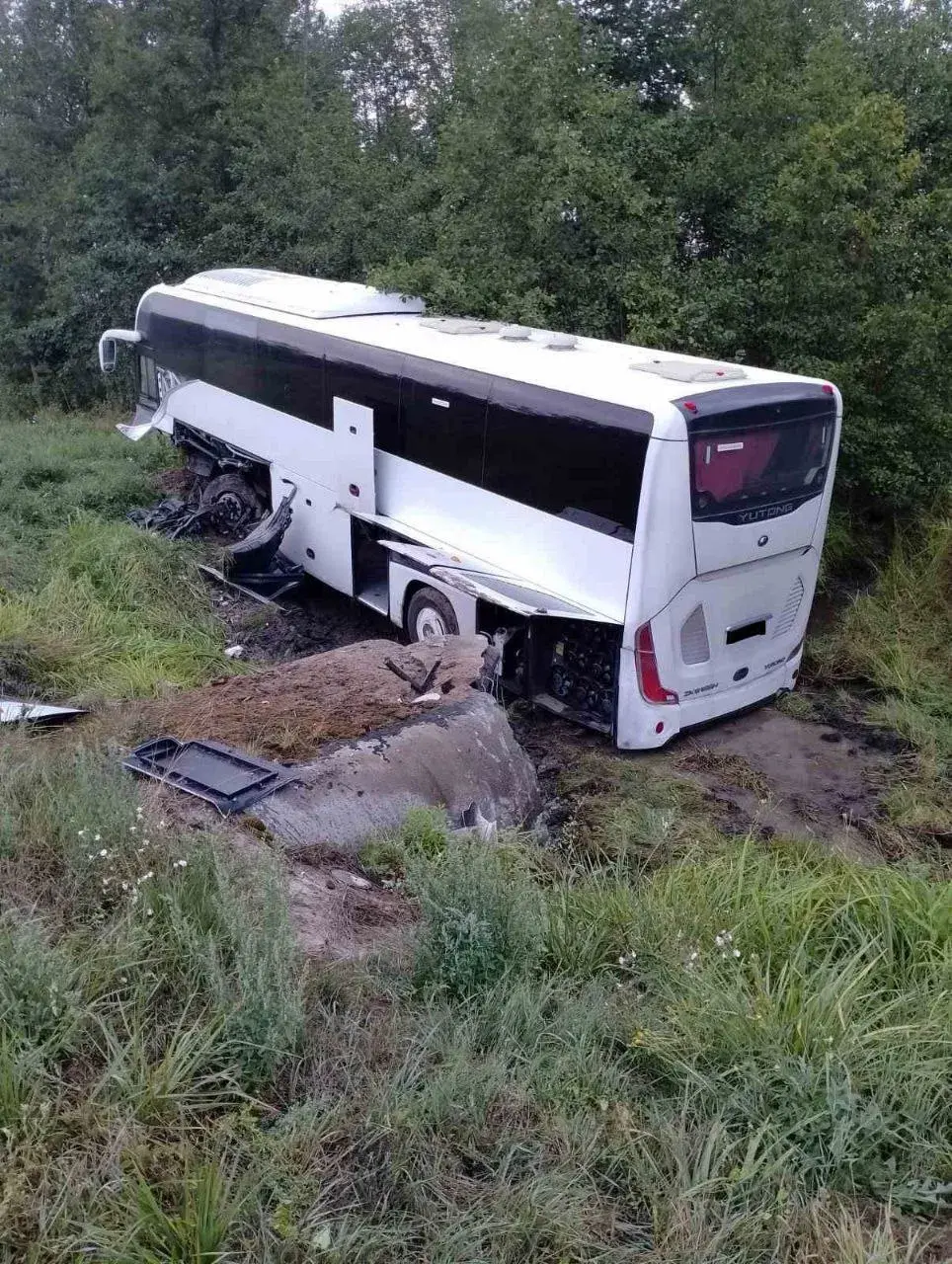 У Бярэзінскім раёне з'ехаў з трасы ў кювет аўтобус "Вільня — Магілёў" 