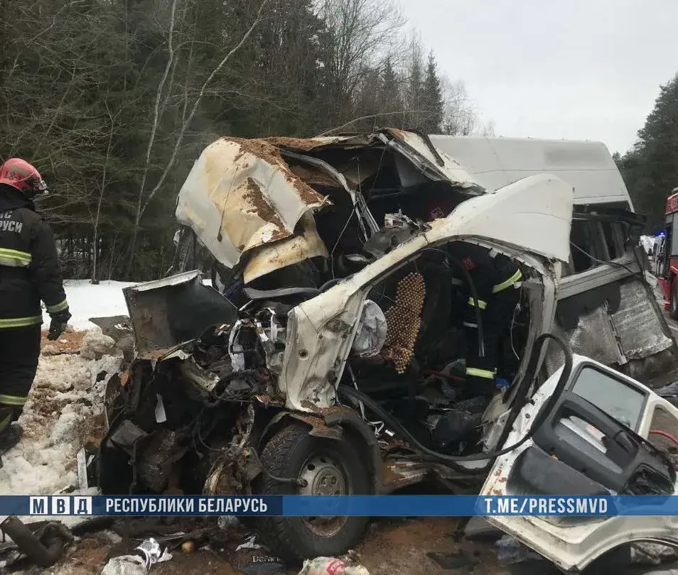 У жахлівай аварыі ў Смалявіцкім раёне загінулі 11 чалавек