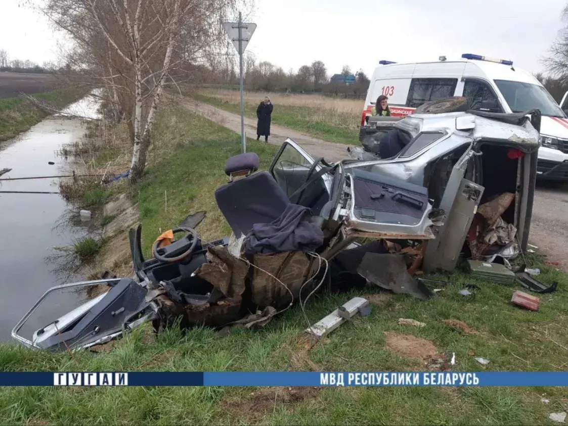 У ДТЗ у Жабінкаўскім раёне загінулі два чалавекі