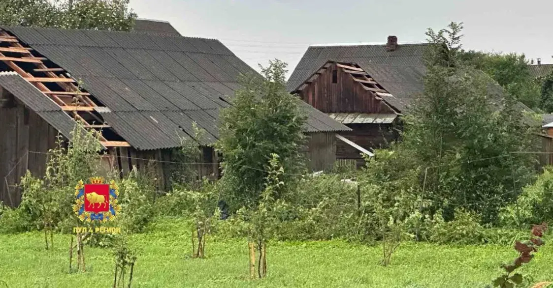 У Навагрудскім раёне вецер пашкодзіў дахі дзясяткаў дамоў