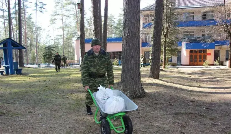 Палкоўнік Вальфовіч расказаў, як тэрабарона вучыцца ўводзіць праціўніка ў зман