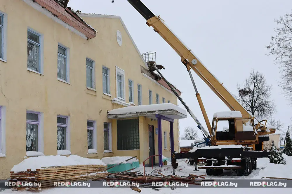 На Магілёўшчыне пад цяжарам снегу абрынуўся дах — другі выпадак за некалькі дзён