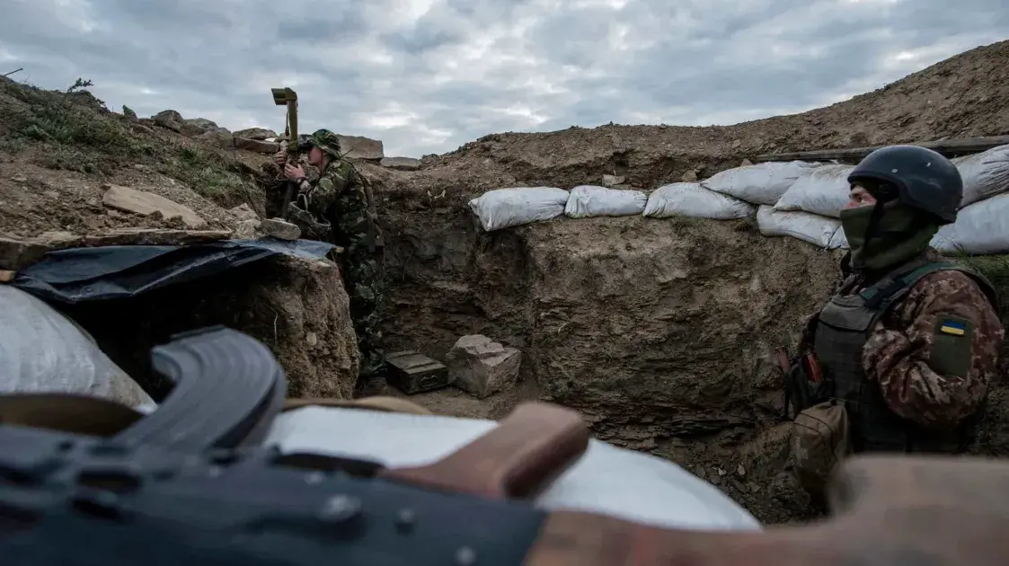 Маладосць “на нулі”. Як жывуць і ваююць дваццацігадовыя кантрактнікі ва Украіне