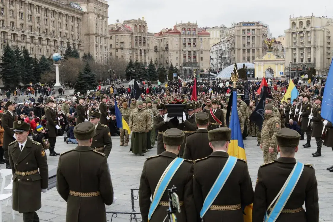 У Кіеве развіталіся з Героем Украіны, які загінуў пад Бахмутам