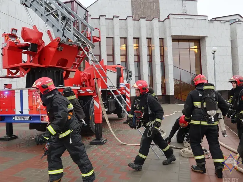 З канцэртнай залы "Віцебск" эвакуявалі каля трох тысяч чалавек