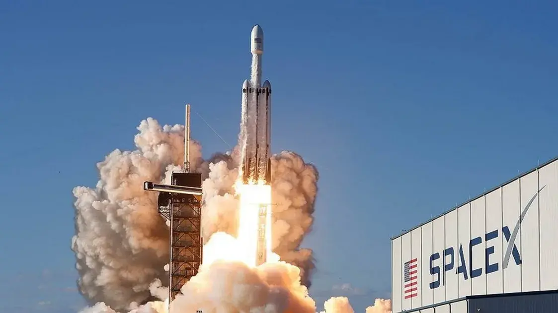  SpaceX страціла ракету, а трансжанчына выйграла суд у McDonald's — #IхНоравы
