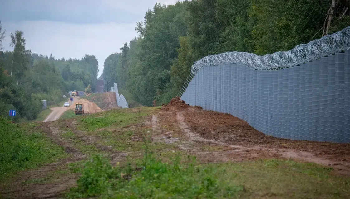 Латвія пачала будаваць плот на мяжы з Беларуссю