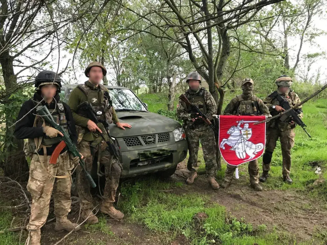 Байцы палка "Пагоня" перакуліліся на аўтамабілі, у іх лёгкія раненні і траўмы