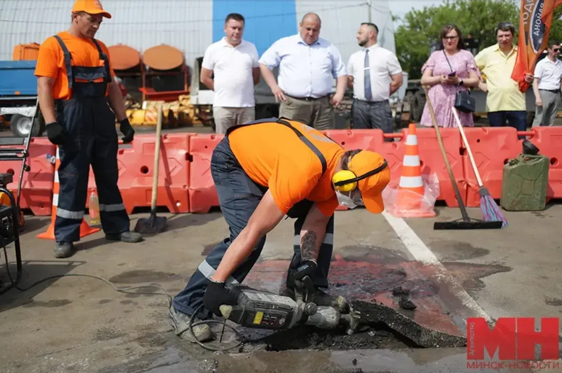 У Мінску наладзілі спаборніцтвы сярод майстроў "ямачнага рамонту"