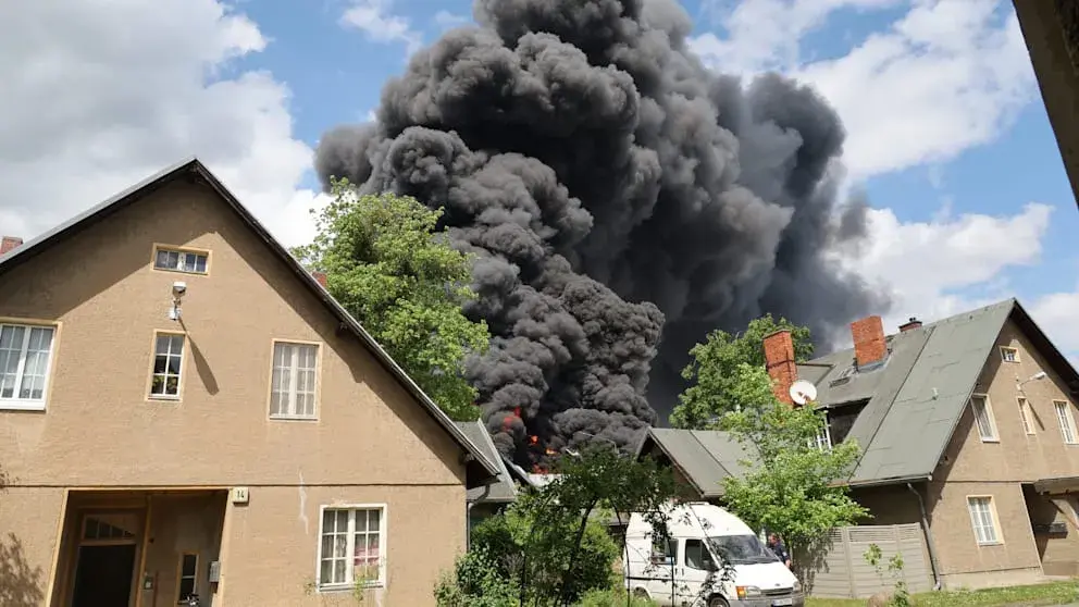 У Берліне загарэўся завод з хімікатамі