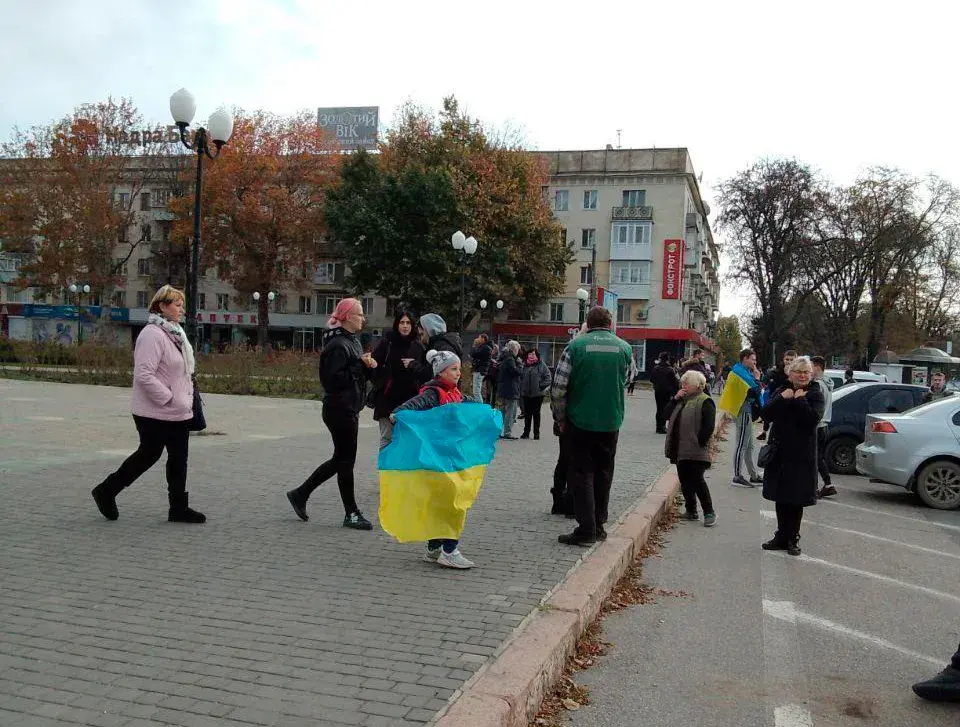 З'явіліся відэа ўкраінскіх вайскоўцаў на вуліцах Херсона