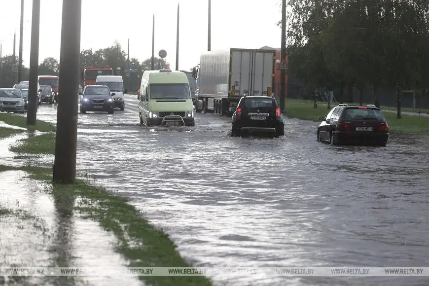 Моцная залева затапіла Гродна ў панядзелак