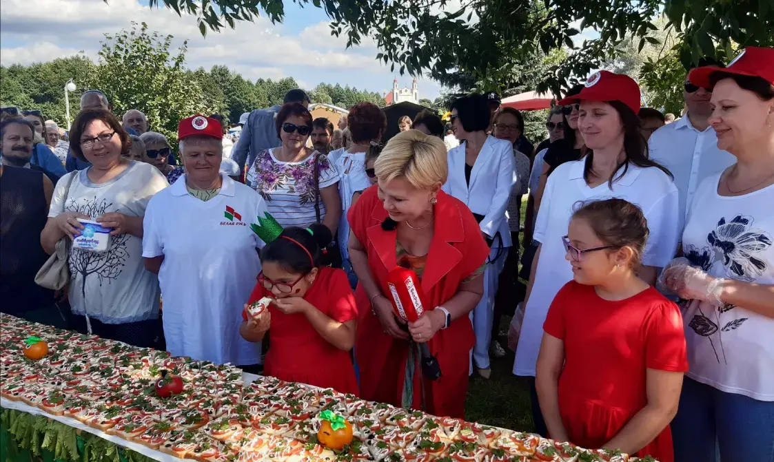 У Іўі адсвяткавалі дзень памідора. Паглядзіце, як гэта было