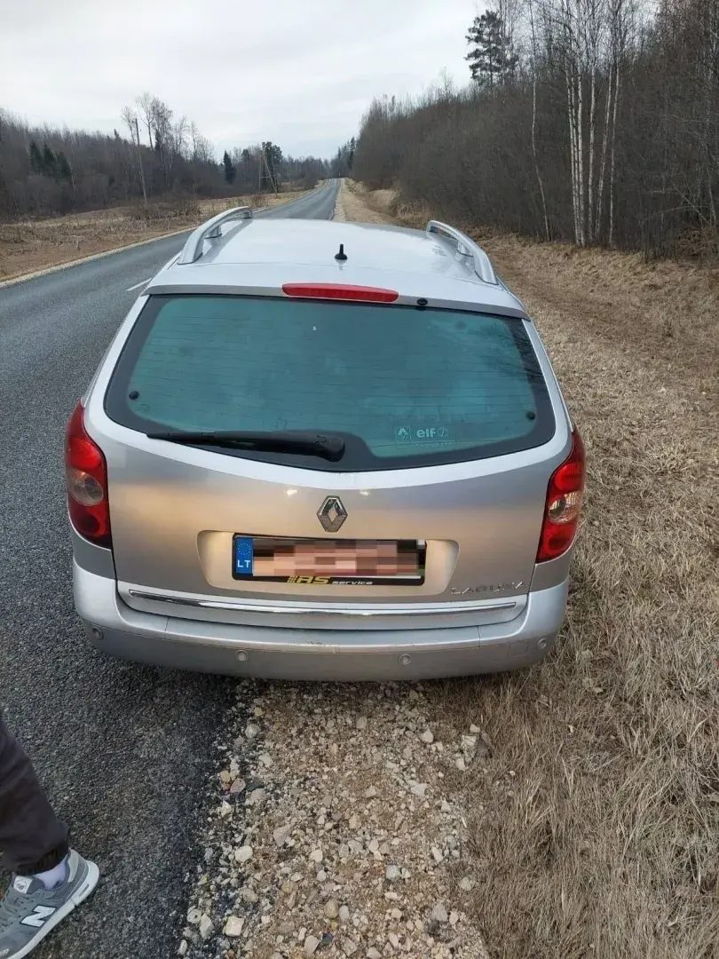 Беларус нелегальна перавозіў мігрантаў у Латвію ў багажніку аўто