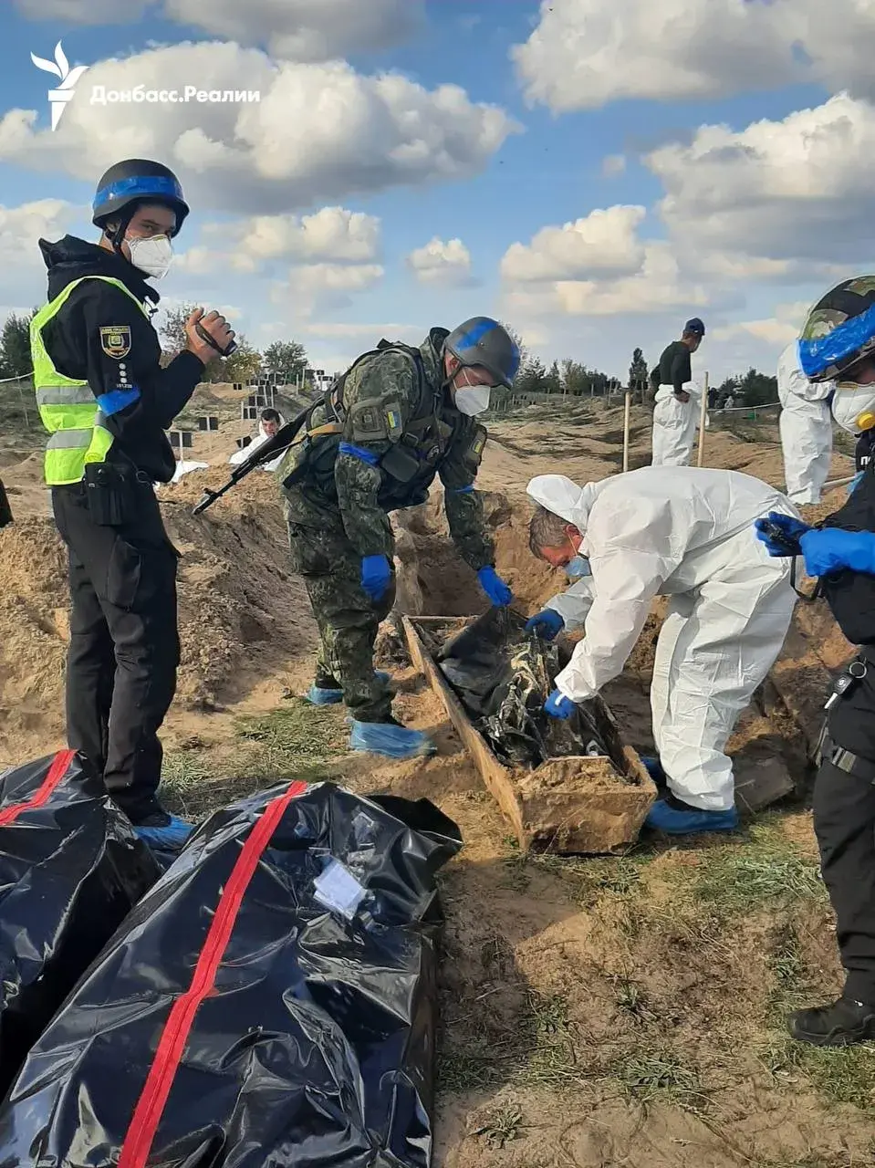 У вызваленым Лімане таксама знайшлі масавыя пахаванні