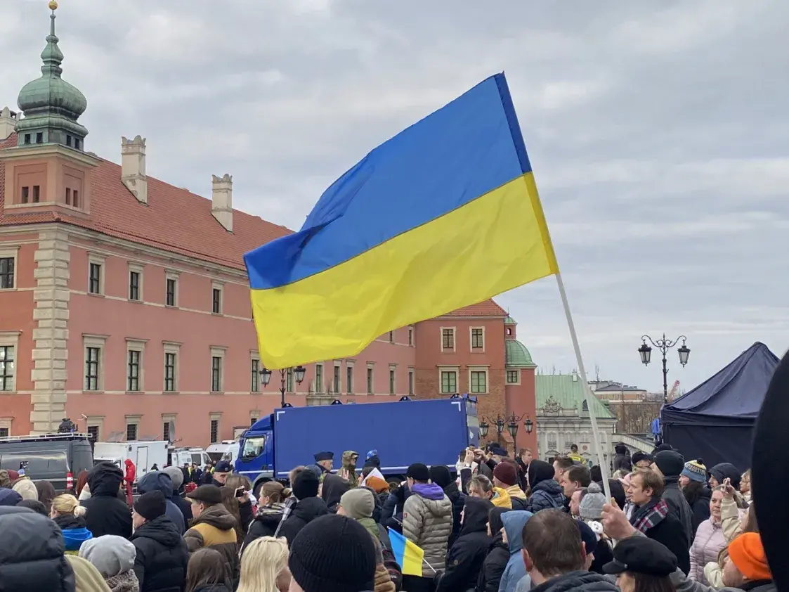 "К Беларуси свобода придет последней?" Истории людей, которые слушали Зеленского