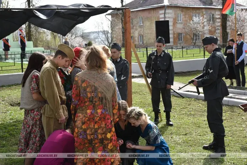 У Крычаве каля мемарыяла была "тэатралізаваная пастаноўка" з удзелам "нацыстаў"