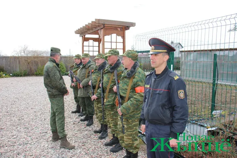 Пад Навагрудкам аўтаматы атрымалі пяць чалавек з "народнага апалчэння"