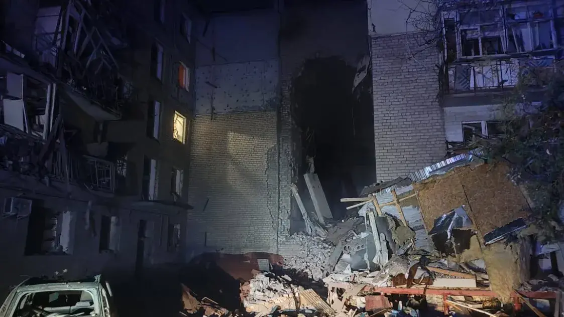 В результате ночного обстрела Николаева погибли люди — 261-е утро войны