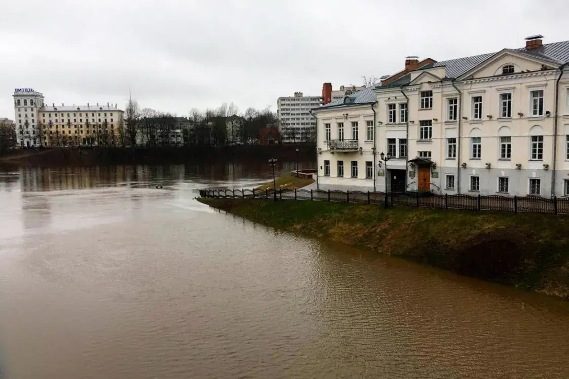 Паводка ў Віцебску ўтапіла Залатую Рыбку