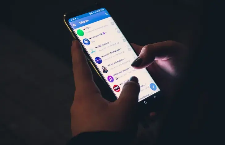Смартфон

