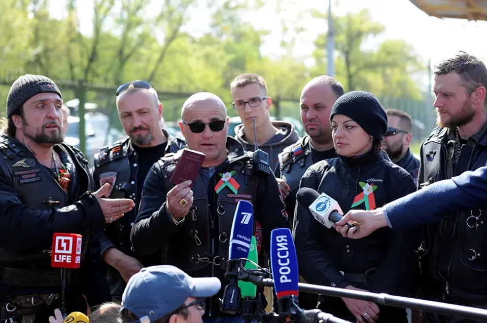 Польскія памежнікі не прапусцілі “Начных ваўкоў” у ЕС (фота)